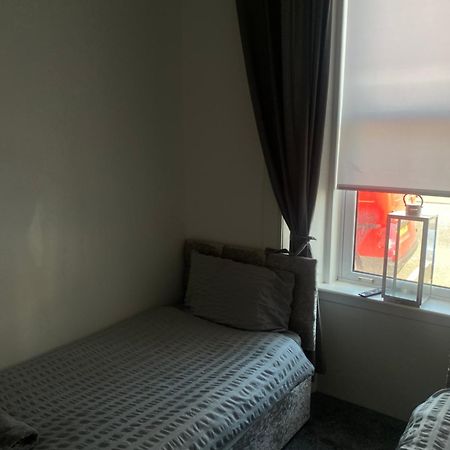 Apartmán Maze Beach Getaway Ayr Exteriér fotografie